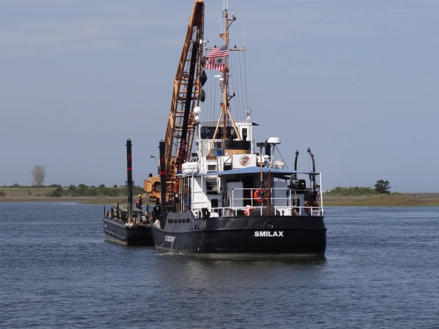 Distinguished Military Unit: USCGC Smilax WLIC-315 By A3C Michael Bell